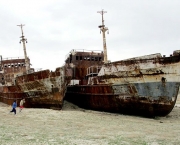 descaso-ambiental-encontrado-um-cemiterio-de-navios-11