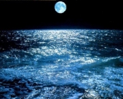 lua-refletindo-no-mar-12