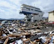 qual-foi-o-maior-tsunami-da-historia-3