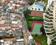 quantos-brasileiros-sao-considerados-pobres-16