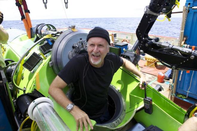 James Cameron em seu Submarino