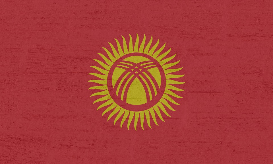  Quirguistão - Bandeira 